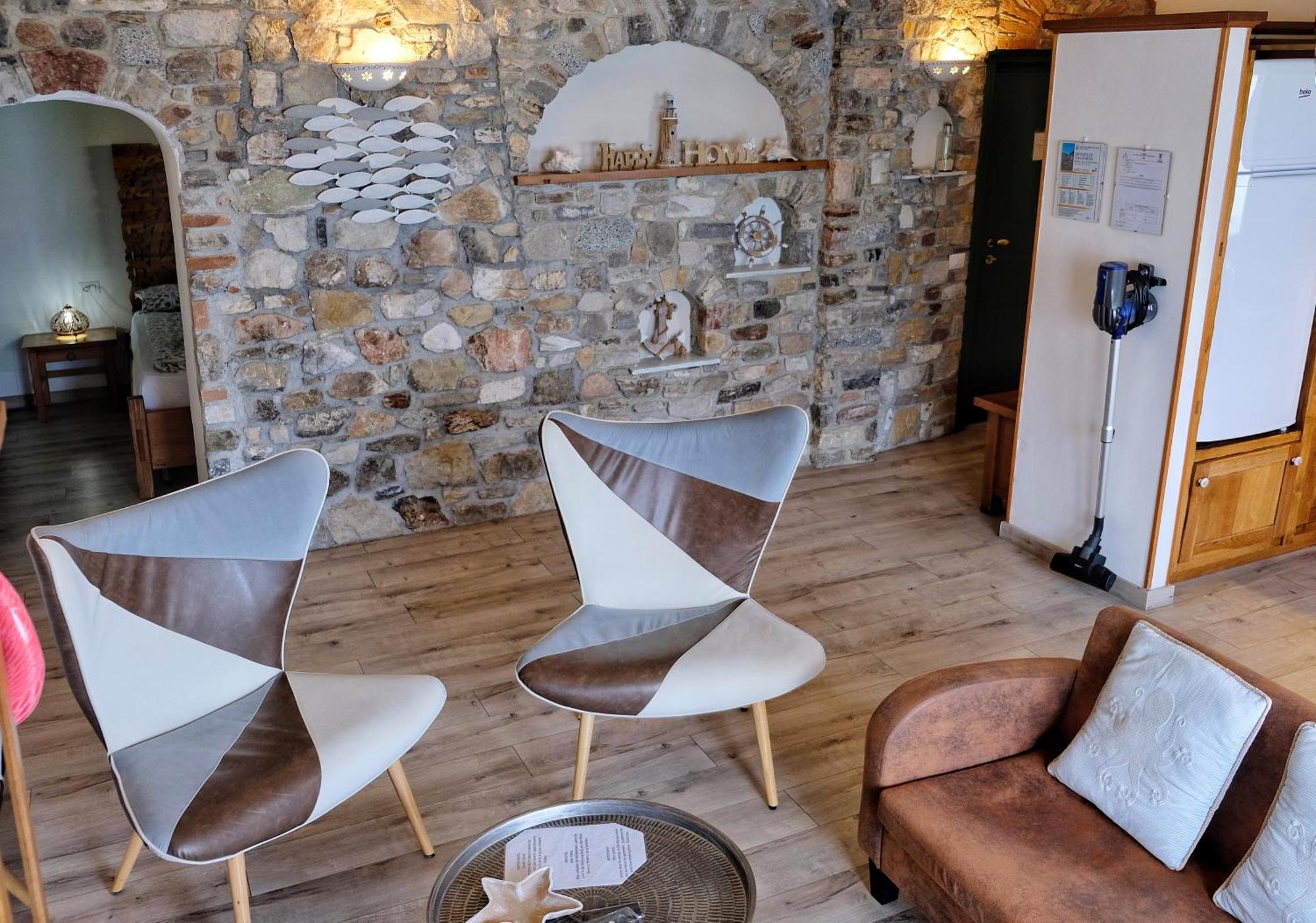 Appartamenti Casa Carlotta Limone sul Garda Exterior foto